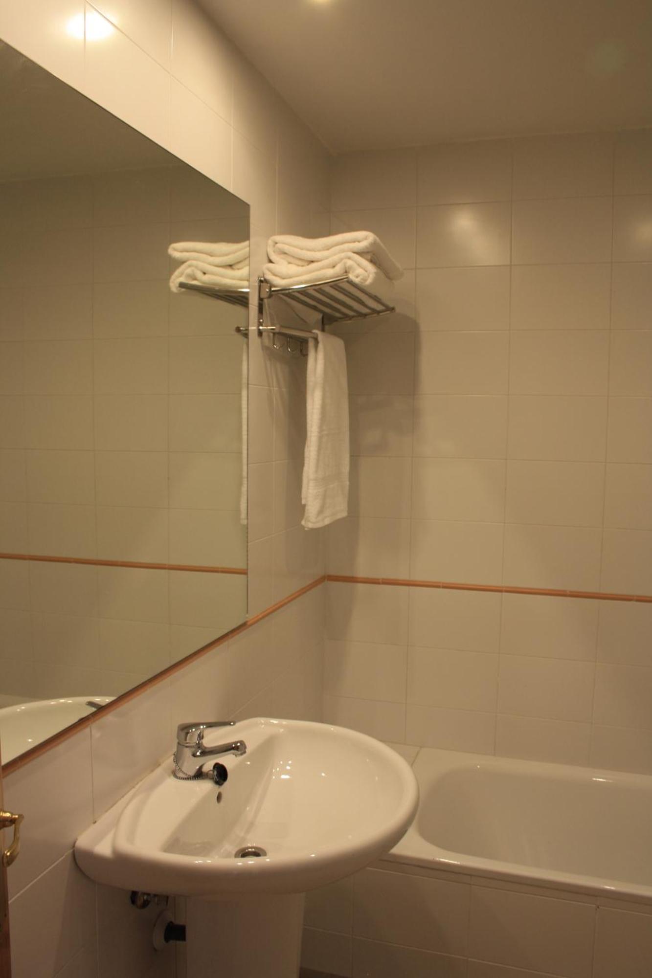 Ar Apartamentos Soto Del Real Room photo